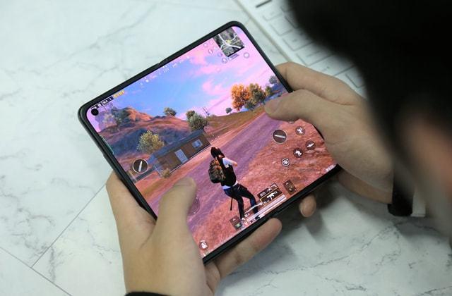 和平精英辅助：游戏公平性与技术挑战）